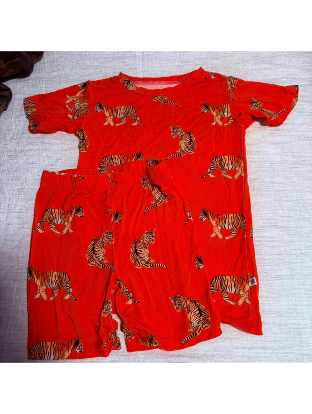 Bums & roses tiger bamboo short pajamas